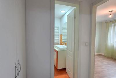 Apartament cu 3 camere decomandat în Central - 4