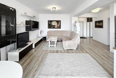 Priveliste Deosebita, Disponibil din 1 septembrie - 1