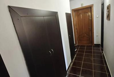 Apartament cu 2 camere semidecomandat în Central - 1