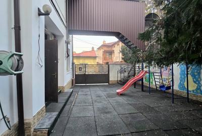 REV2004590 Vila Parcul Carol - 2