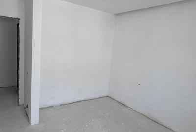 Apartament cu 3 camere semidecomandat în Florești - 5