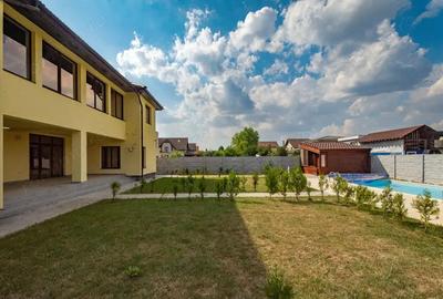 Casă cu 6 camere cu Piscina în Ciarda Roșie