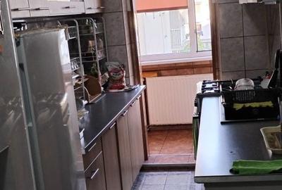Apartament cu 3 camere decomandat în Bartolomeu - 8