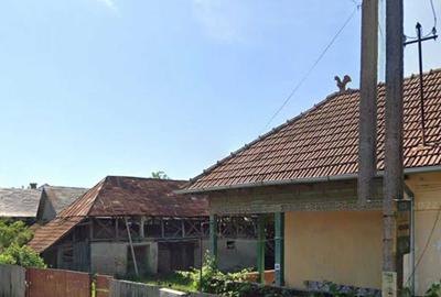 Casă cu 4 camere în Central - 1