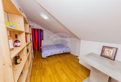 Apartament cu 4 camere decomandat, mobilat în Independenței - 12