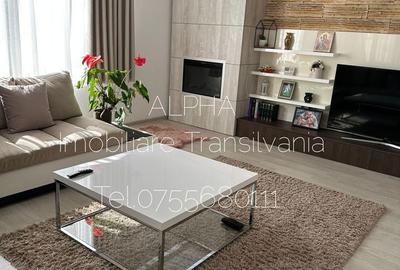 Casă cu 4 camere cu Teren 700 Mp în Central - 1