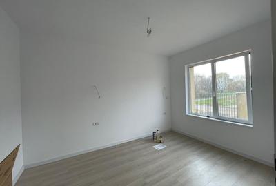 Duplex cu 5 camere cu Canalizare în Ghiroda - 6