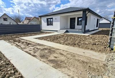Casă cu 3 camere cu Teren 410 Mp în Șerbănești - 12