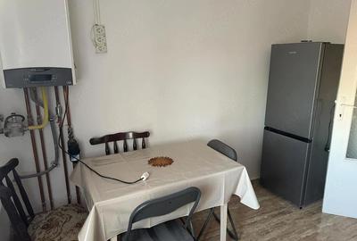 Apartament cu 2 camere semidecomandat în Dâmbovița - 4