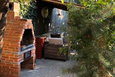 Casă cu 4 camere cu Teren 350 Mp în Central - 1