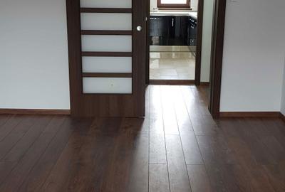 Apartament cu 4 camere decomandat în Central - 2