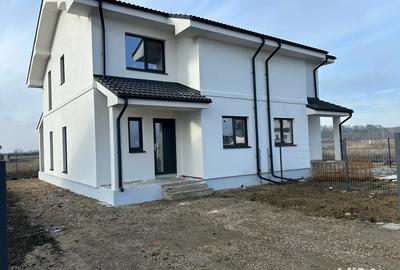 Proprietar vand 1 2 Duplex Mo?ni?a, 91 mp utili, 97.000 Euro - 1