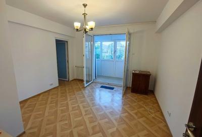 Apartament cu 3 camere semidecomandat în Unirii - 1