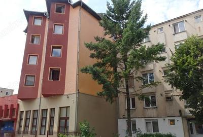 Vand cladire P+4E in Deva, zona Dacia, constructie din anul 2016 din caramida izolata exterior, - 1