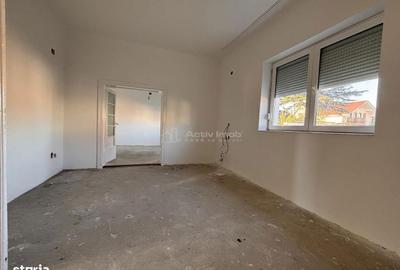 Casă cu 4 camere cu Teren 1200 Mp în Central - 4