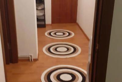 Apartament cu 2 camere decomandat în Craiovița Nouă