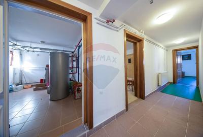 Vila cu 8 Camere, Sala de Fitness si Sauna in Moieciu Comision 0% - 44