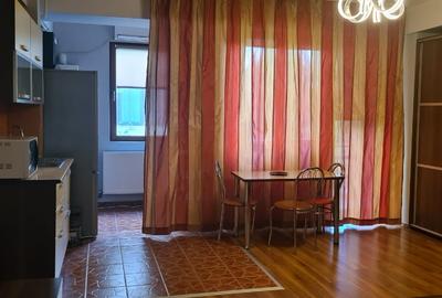 Garsonieră decomandată în Unirii - 2