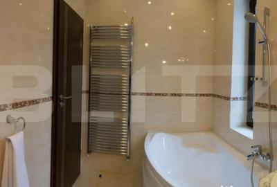 Casă cu 4 camere cu Teren 2456 Mp în Livezeni - 6