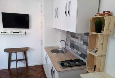 Garsonieră nedecomandată în Universitate - 2