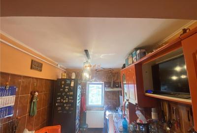 Apartament 4 camere , zona b- dul Brailei , decomandat, 86 m Apartament 4 camere , zona b- dul Brailei , decomandat, 86 m - 4