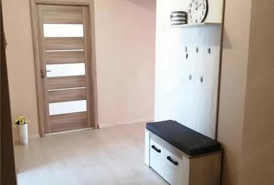Apartament cu 3 camere în Unirii