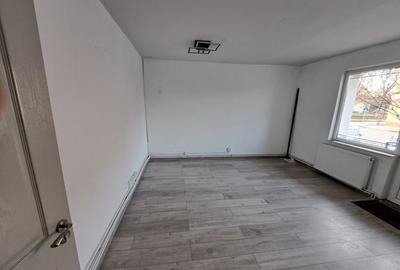 Spațiu comercial, de 33 mp, în 7 Noiembrie - 2