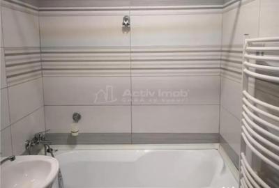 Apartament cu 3 camere decomandat în Micro II - 4