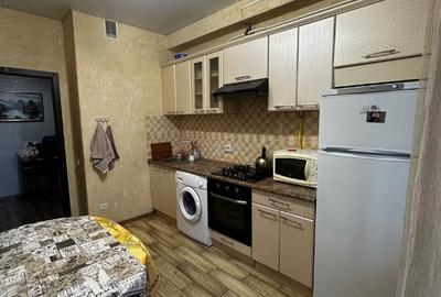 Apartament cu 2 camere decomandat în Florilor - 2