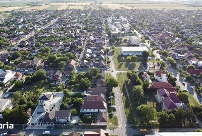Casă cu 9 camere cu Teren 1080 Mp în Bujac - 6