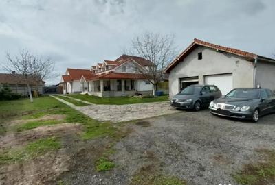 Casă cu 7 camere cu Teren 2203 Mp în Sântion - 11