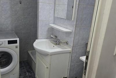 Garsonieră decomandată în Micălaca