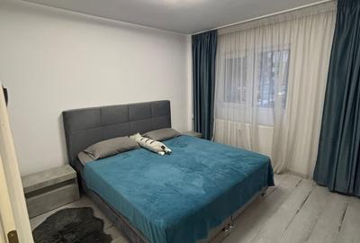 Apartament cu 3 camere decomandat în Rahova