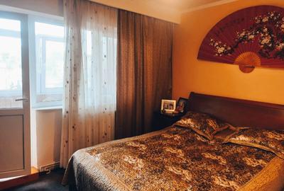 Apartament cu 2 camere decomandat, mobilat în Teilor