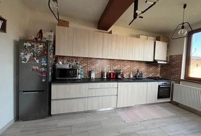 Casă cu 4 camere în Central - 8