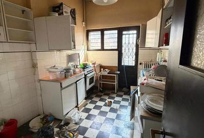 Casă cu Canalizare în Capitale - 13