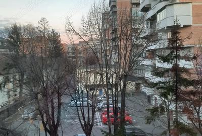 Apartament cu 2 camere decomandat în Central - 2