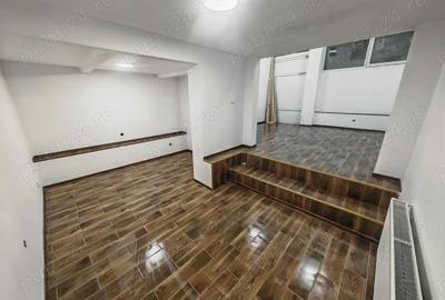 Spațiu comercial, de 117 mp, în Petros - 2