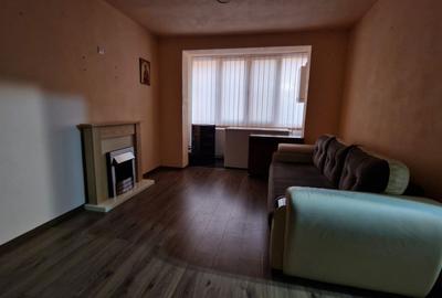 Apartament cu 3 camere semidecomandat în Central - 6