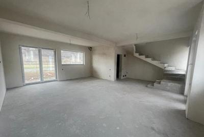 Casă cu 4 camere cu Teren 400 Mp în Central - 6