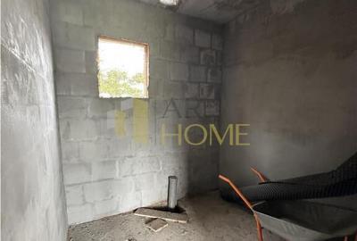 Casă cu 5 camere cu Canalizare în Strejnicu