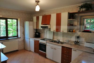 Casă cu 7 camere cu Teren 700 Mp în Tarnița - 1