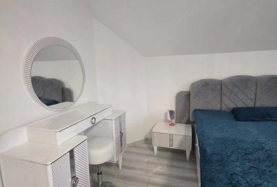 Apartament cu 4 camere decomandat, mobilat în Central - 1