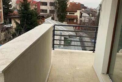 Apartament cu 2 camere decomandat în Jiului - 16