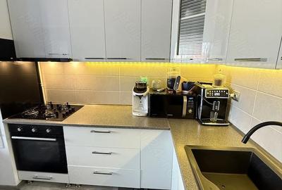 Apartament cu 2 camere decomandat în Europa