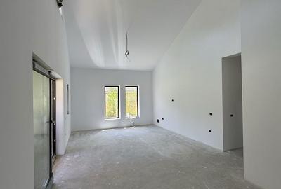 Casă cu 3 camere în Bujoreni - 1