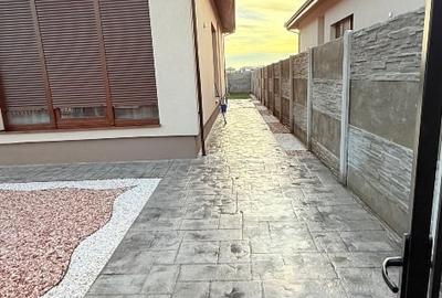 Se închiriază DUPLEX  NOU   în Dumbravita - 2