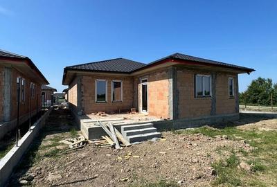 Casă cu 3 camere cu Teren 500 Mp în Burdea - 8