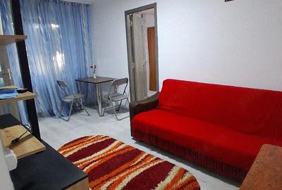 Apartament cu 2 camere semidecomandat în Micro 14
