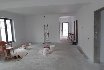 Casă cu 4 camere în Central - 5
